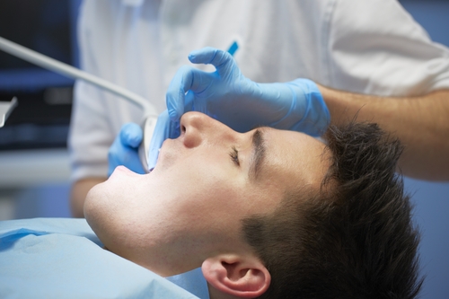 I controlli periodici dal dentista salvano il nostro sorriso