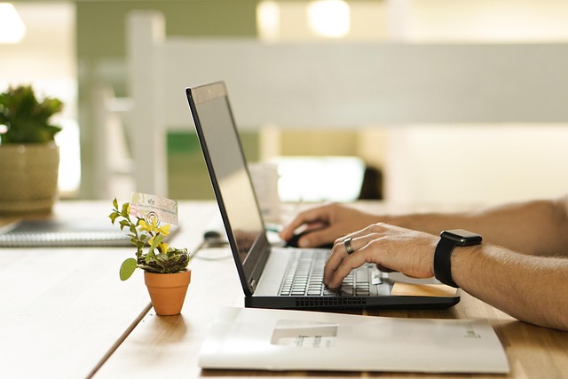Come ottenere il diploma online? Una guida completa e conveniente