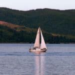 Come organizzare la valigia per il tuo viaggio in barca a vela